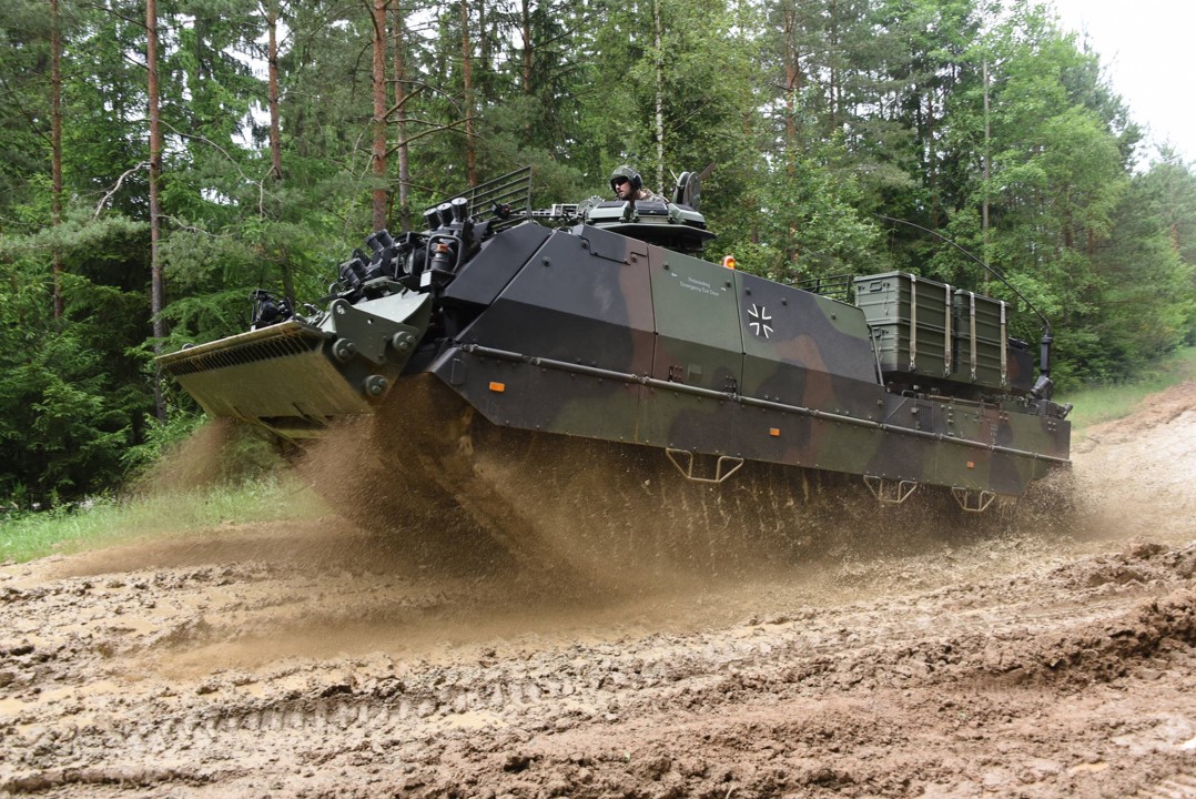 Buffalo 3 German Armored Recovery Vehicle (C)